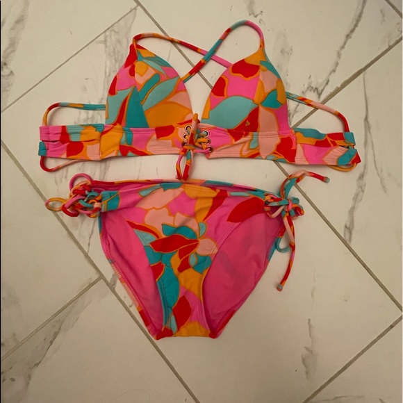 Colorful Bikini - Picture 3 of 4